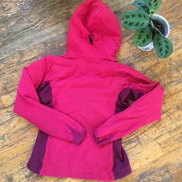 SOLD Arc’terx atom light jacket - Picture 6 of 7